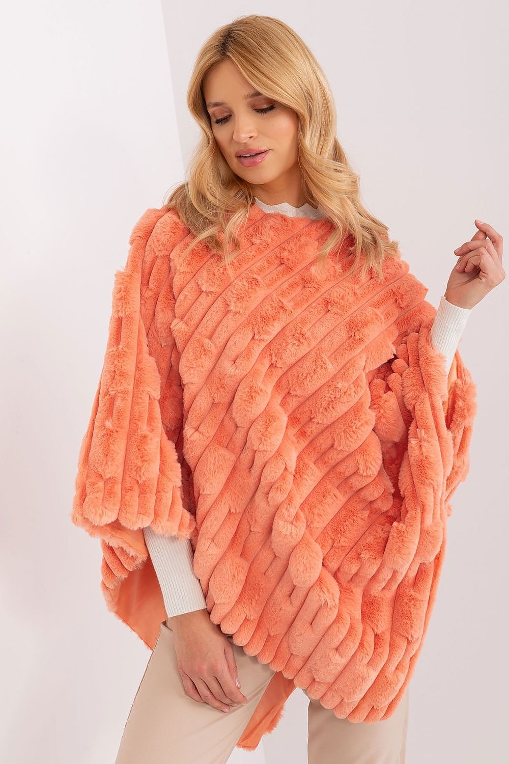 Poncho model 190857